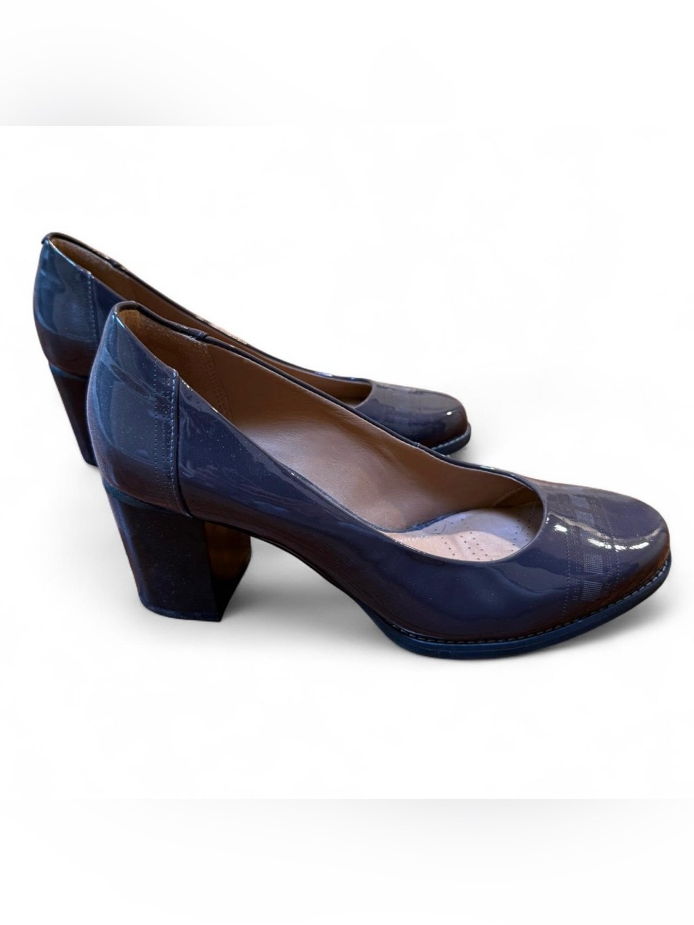 Clarks Classic Tarah Sofia Patent Block Heel Pumps - gray with purple hue